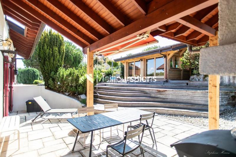 Villa - 189 m² - 8 pièces
