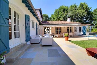 Maison - 200 m² - 6 pièces