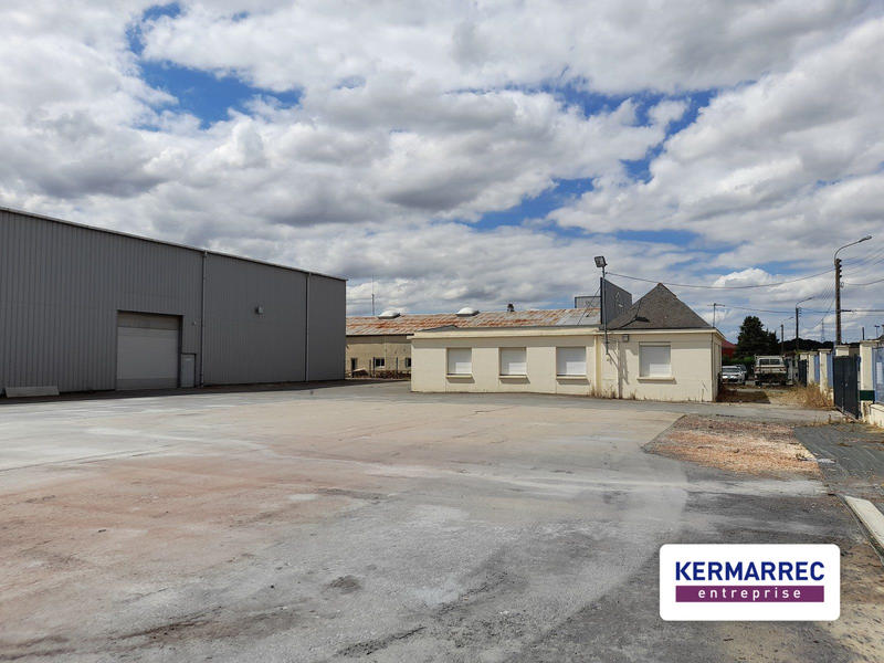 Local commercial - 1 130 m²