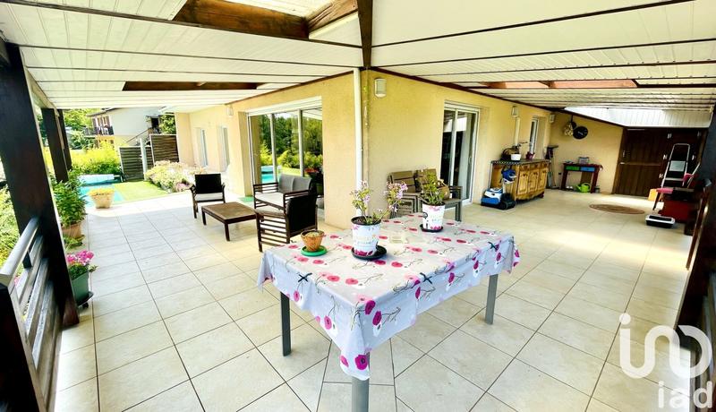 Maison - 140 m² - 5 pièces