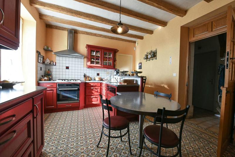 Maison - 186 m² - 7 pièces