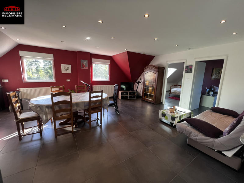 Maison - 234 m² - 7 pièces