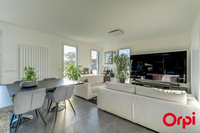 Penthouse - 112 m² - 5 pièces