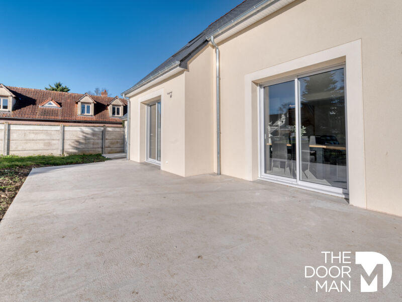 Maison - 94 m² - 5 pièces