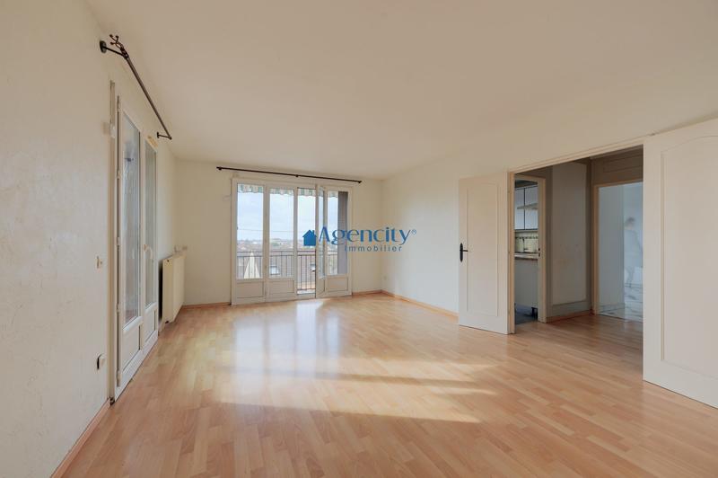 Appartement - 81 m² - 4 pièces