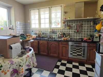 Maison - 203 m² - 11 pièces