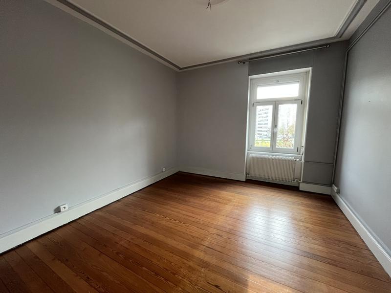 Appartement - 87 m² - 4 pièces