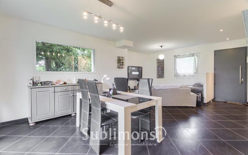 Maison - 95 m² - 5 pièces