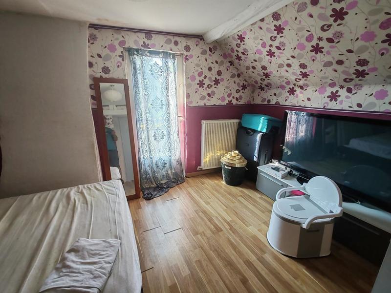 Maison - 96 m² - 5 pièces