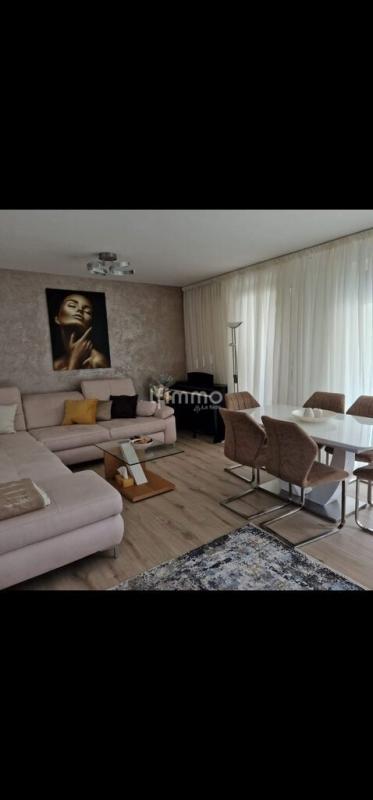 Appartement - 90 m² - 4 pièces