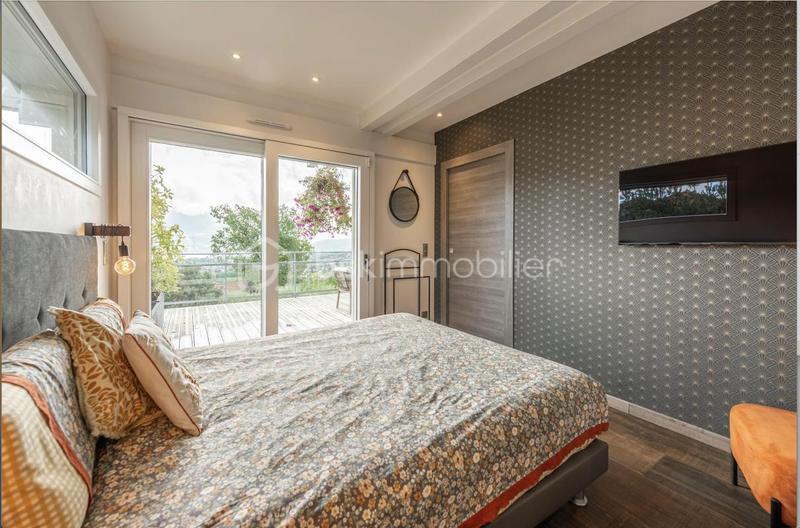 Maison d'architecte - 269 m² - 9 pièces