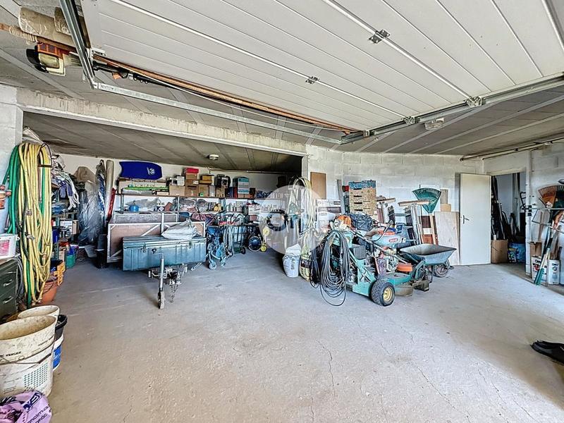 Maison - 210 m² - 7 pièces