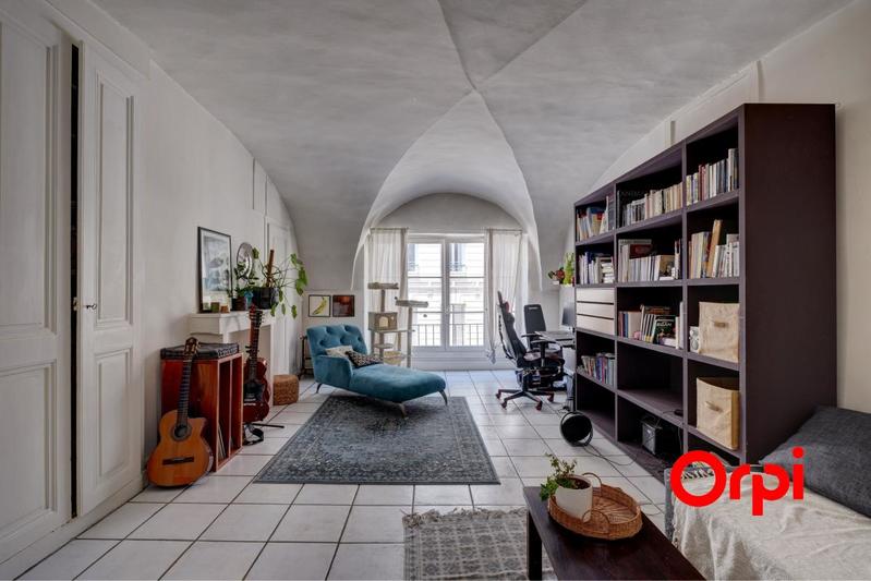 Appartement - 83 m² - 2 pièces