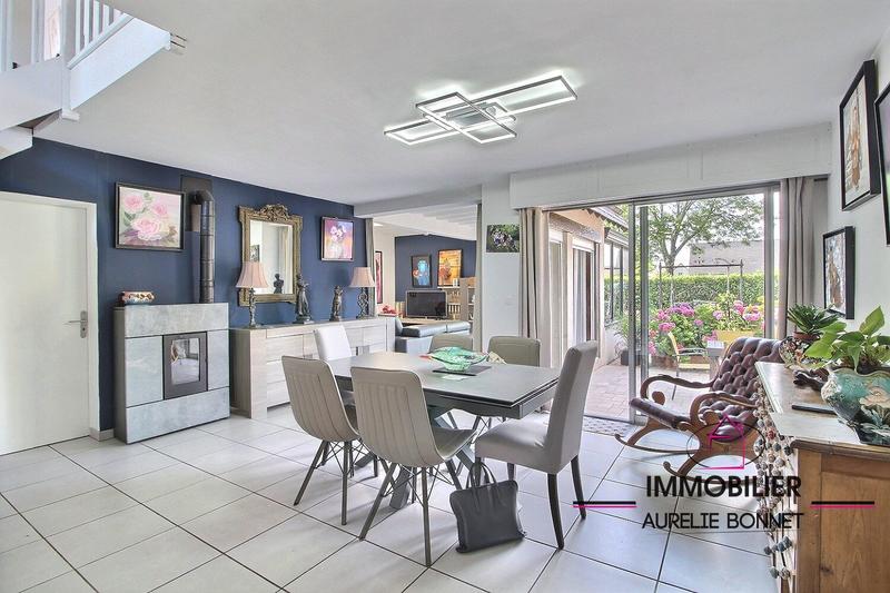 Maison contemporaine - 159 m² - 7 pièces