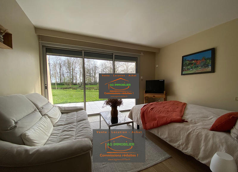 Maison - 341 m² - 9 pièces