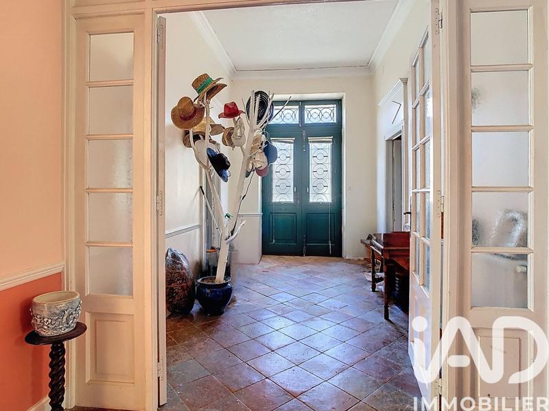 Maison - 465 m² - 12 pièces