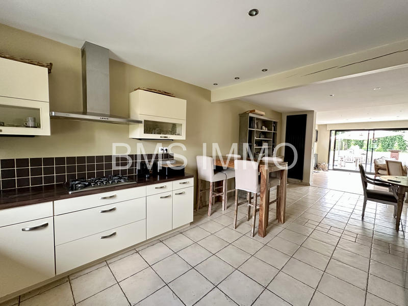 Maison - 178 m² - 6 pièces