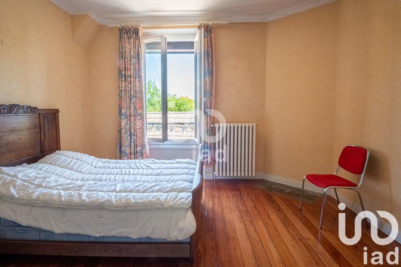 Maison - 165 m² - 9 pièces