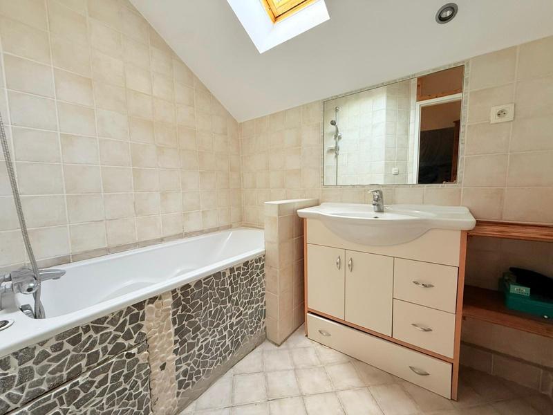 Maison - 175 m² - 7 pièces