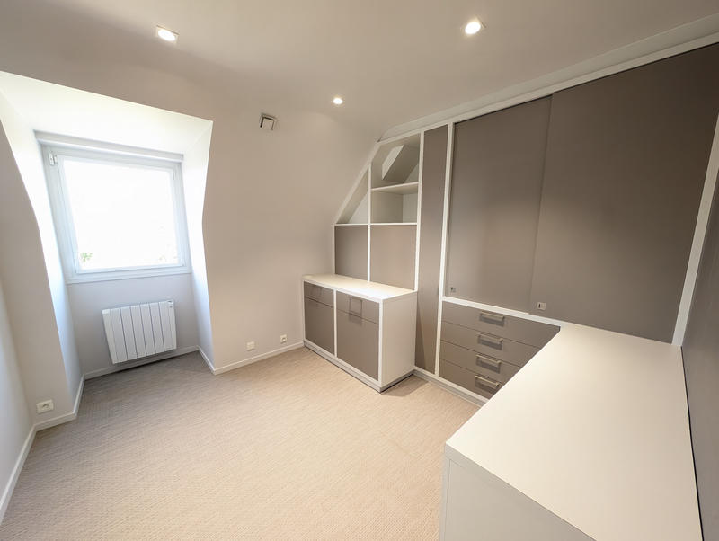 Maison - 196 m² - 7 pièces