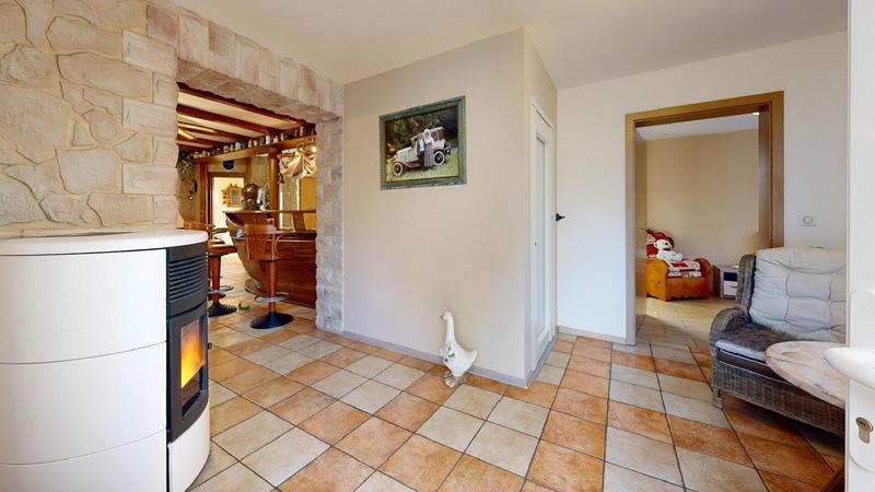 Maison - 251 m² - 6 pièces