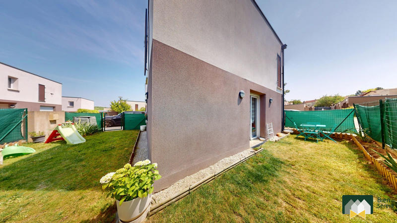 Maison - 85 m² - 5 pièces