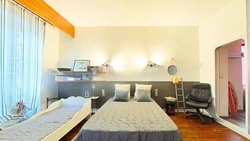 Maison - 335 m² - 6 pièces