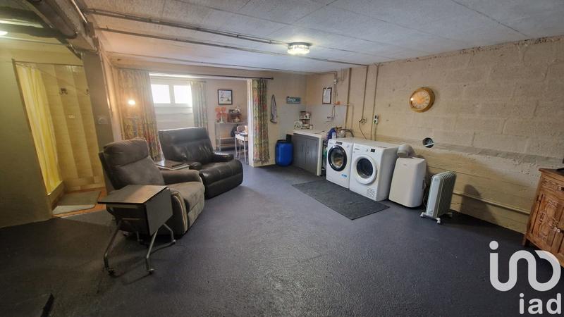 Maison - 196 m² - 9 pièces