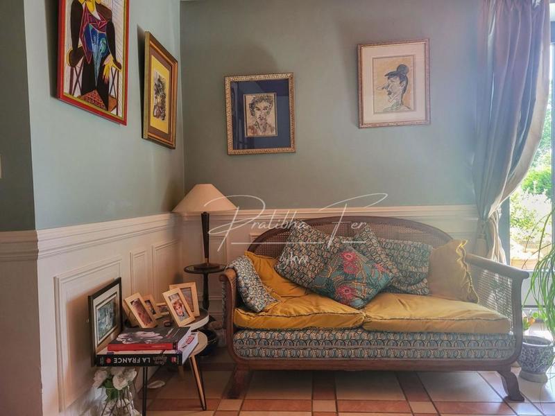 Maison - 251 m² - 8 pièces