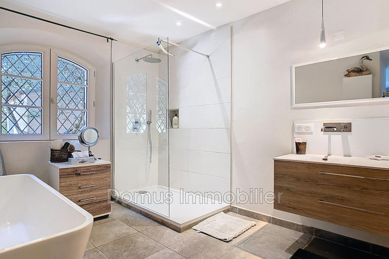 Villa - 189 m² - 6 pièces