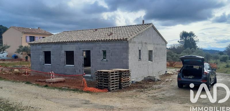 Maison - 95 m² - 4 pièces