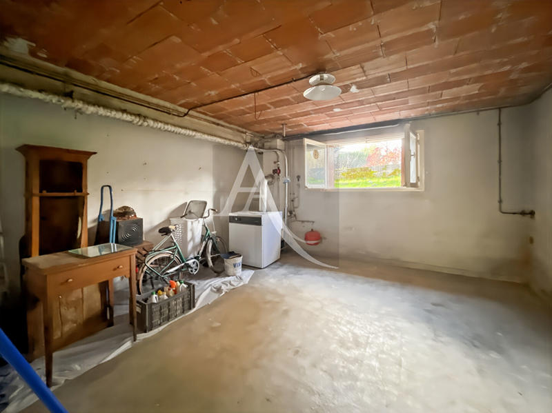 Maison - 153 m² - 9 pièces