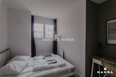 Chambre - 11 m² - 4 pièces