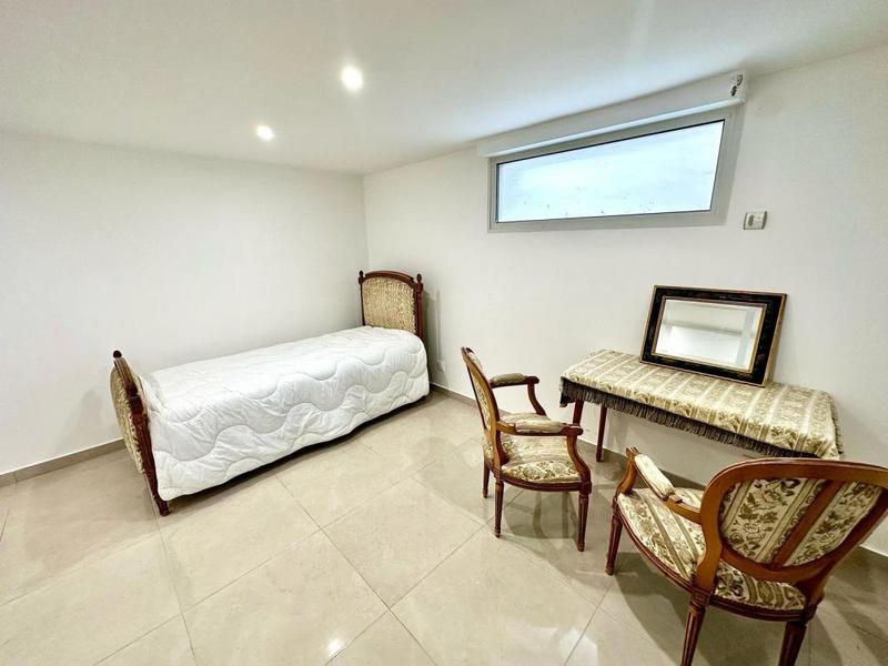 Appartement - 94 m² - 4 pièces