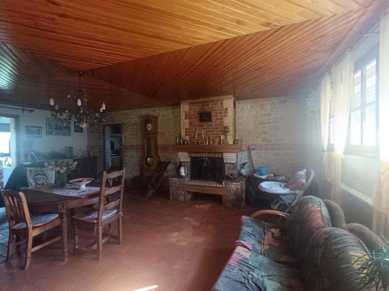 Maison - 225 m² - 7 pièces