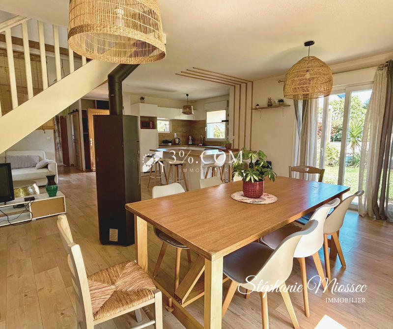 Maison traditionnelle - 100 m² - 4 pièces