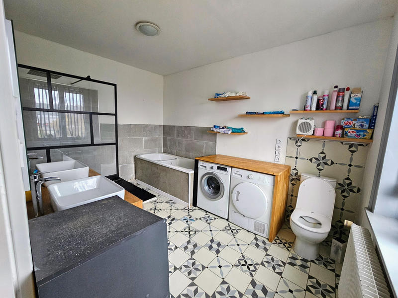 Maison - 140 m² - 4 pièces