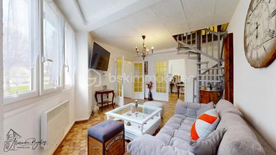 Maison de ville - 81 m² - 4 pièces