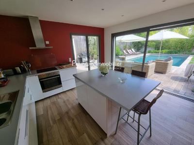 Villa - 160 m² - 5 pièces