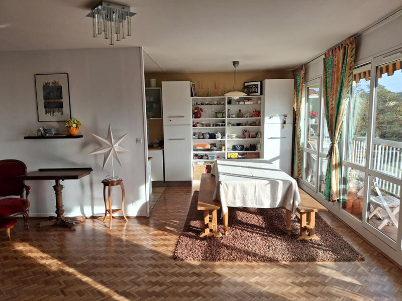 Appartement - 125 m² - 6 pièces