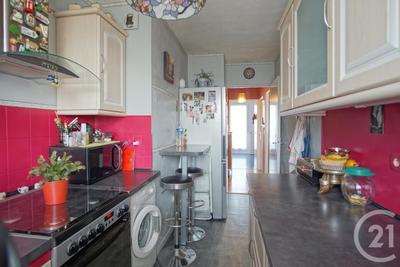 Appartement - 76 m² - 4 pièces