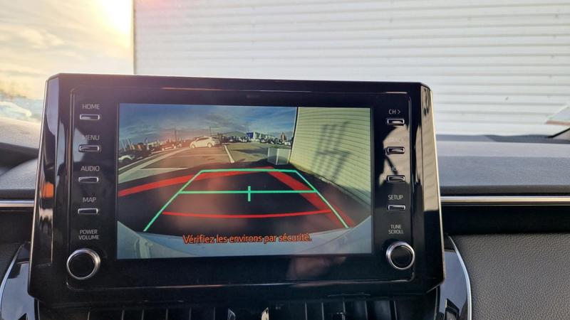 Toyota Corolla 122h Dynamic Business + Programme Beyond