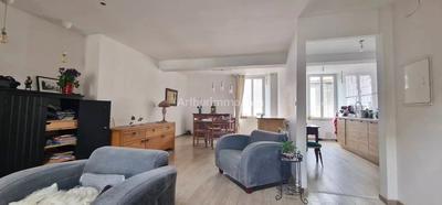 Maison - 232 m² - 10 pièces