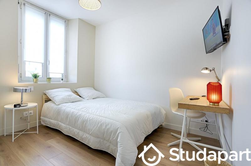 Chambre - 13 m² - 1 pièce