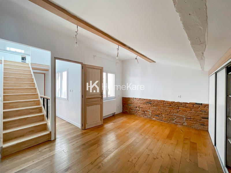 Maison - 210 m² - 5 pièces