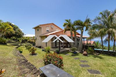 Villa - 264 m² - 9 pièces