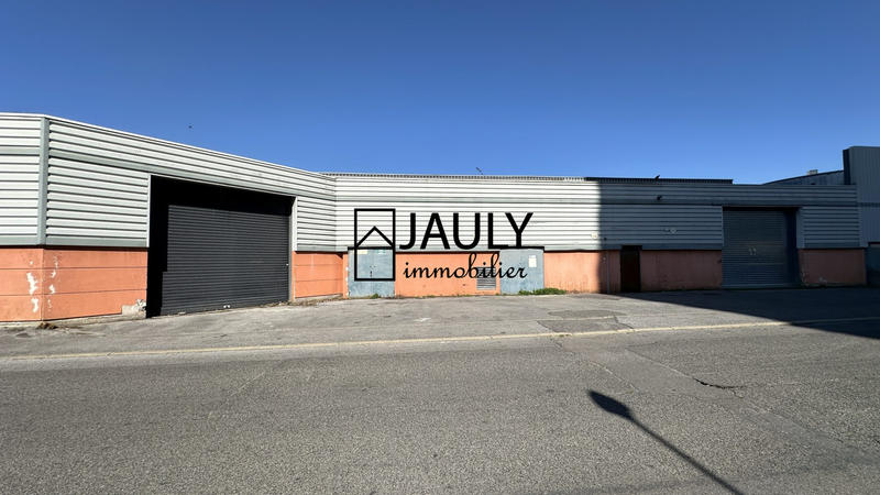 Local commercial - 2 800 m²