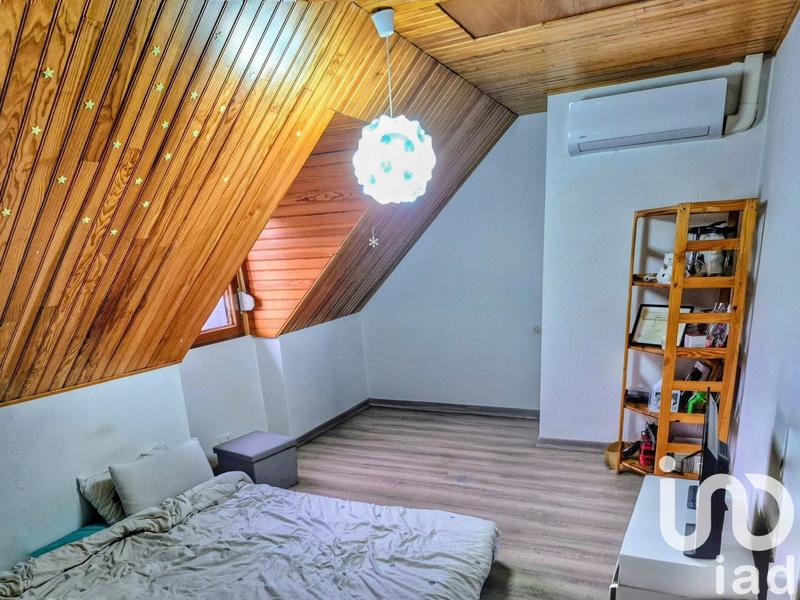 Maison - 94 m² - 5 pièces