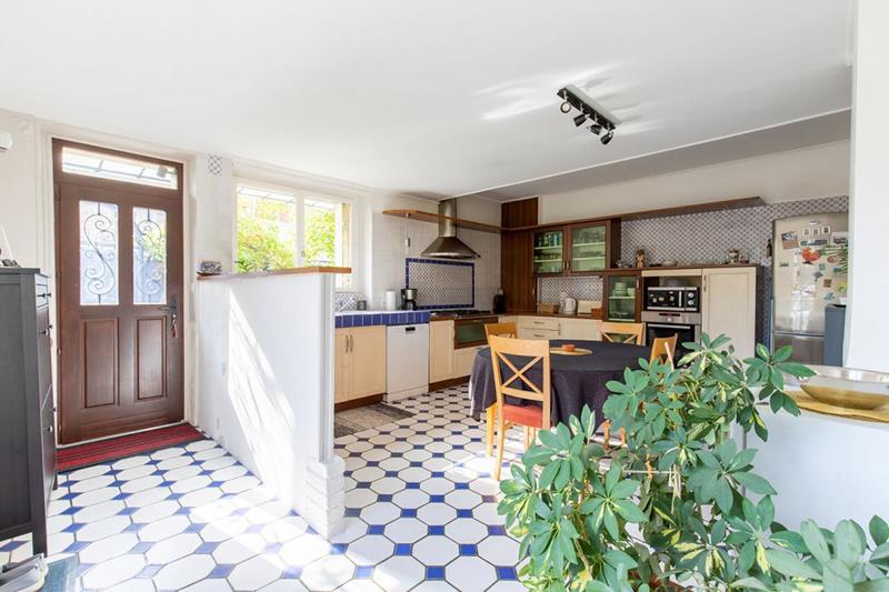 Maison - 140 m² - 7 pièces