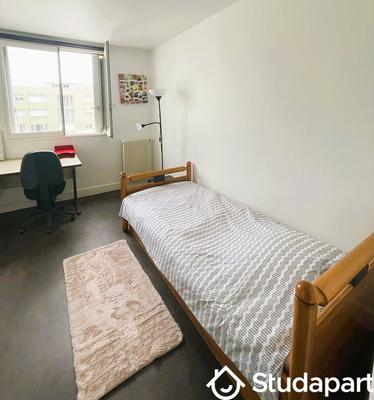 Chambre - 10 m² - 1 pièce